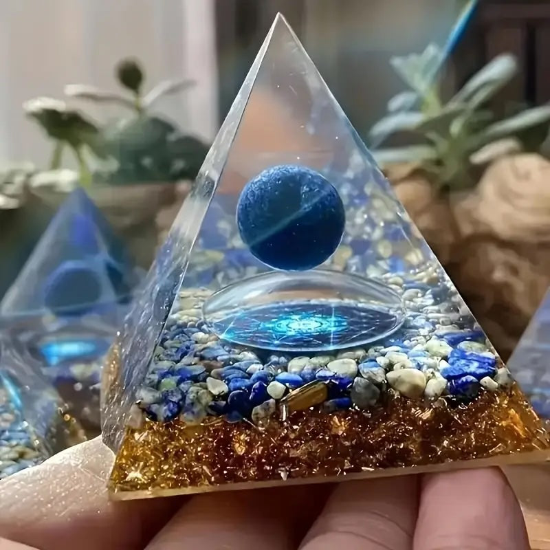 Pyramide en Orgone avec Lapis Lazuli - 5 cm - Sagesse et Harmonie