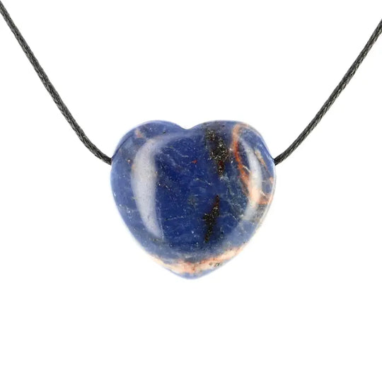 Pendentif Cœur en Sodalite – Clarté d'Esprit & Harmonie Intérieure