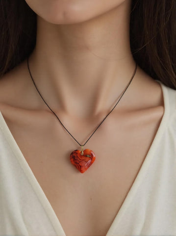 Pendentif Cornaline Cœur – Énergie, Harmonie & Joie de Vivre