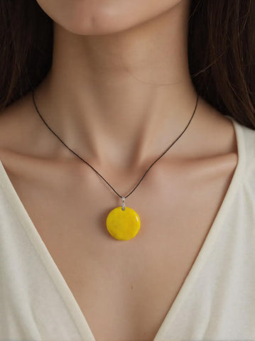 Pendentif Opale Verte Rond – Apaisement, recentrage et vitalité sensorielle