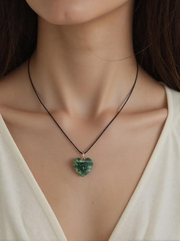 Pendentif Jaspe Vert Cœur – Vitalité, Guérison Émotionnelle & Équilibre Intérieur