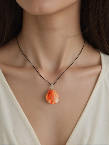 Pendentif Quartz Hématoïde Rouge Goutte – Vitalité, Ancrage & Libération Émotionnelle