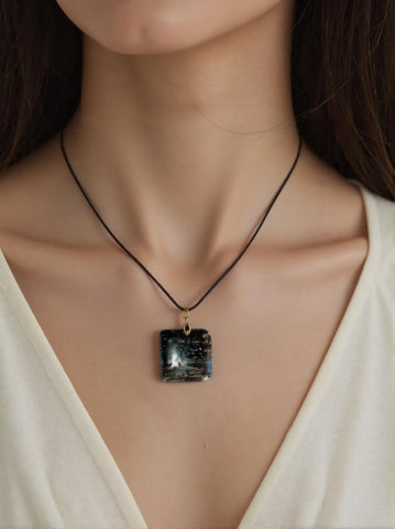 Pendentif Tourmaline Noire Carré – Protection, Estime de Soi & Clarté Émotionnelle