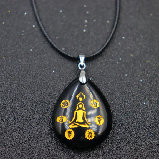 Pendentif Méditation en Agate Noire – Ancrage et Protection