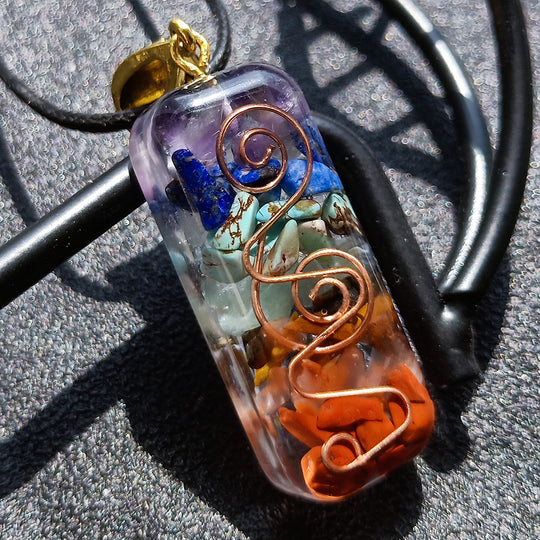 Pendentif 7 Chakras en Orgone - Équilibre Énergétique et Protection