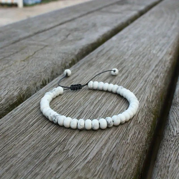 Bracelet Réglable en Howlite Blanche – Apaisement, Clarté et Élégance Minimaliste