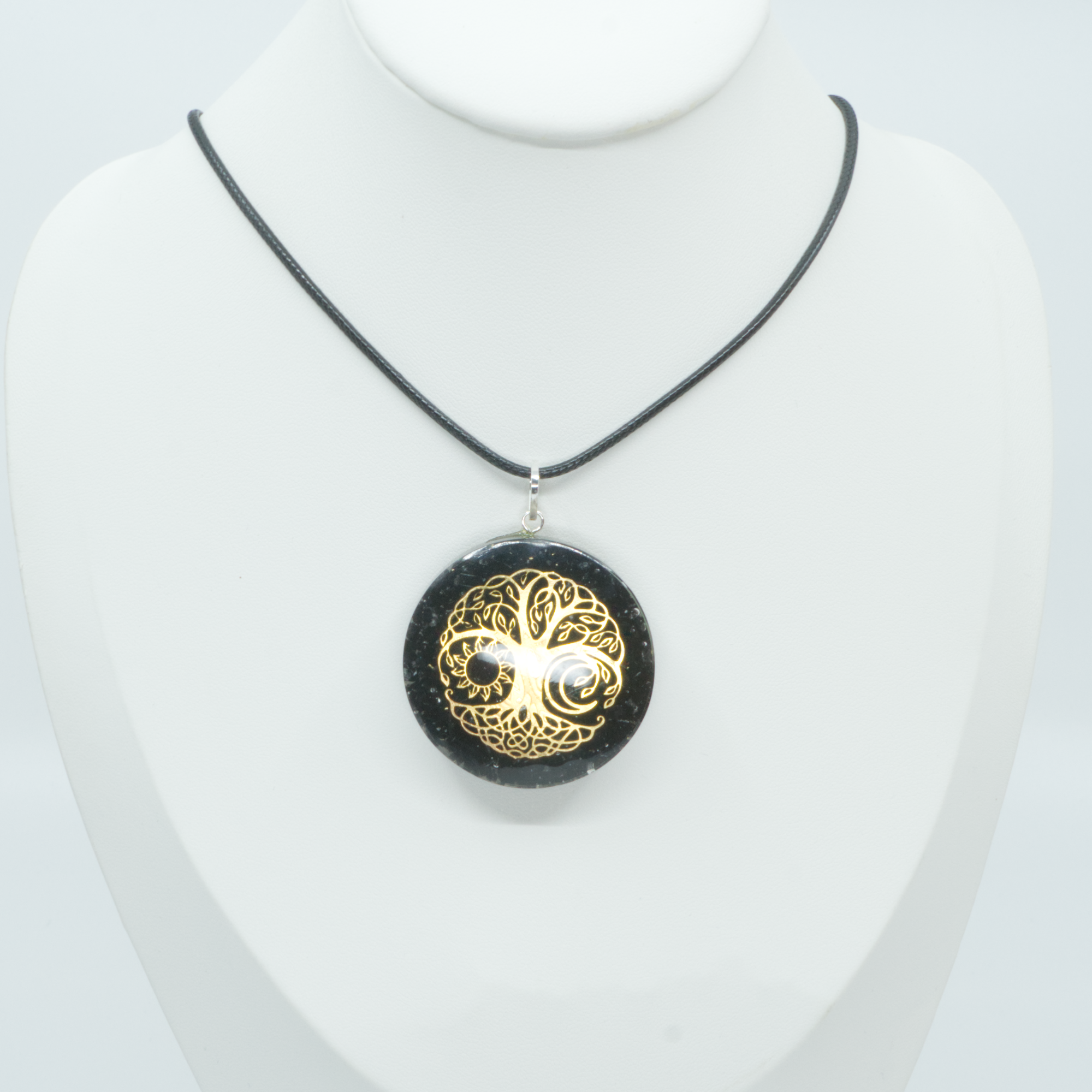Pendentif en Shungite Chargé en Énergie Reiki Orgon - Bouclier EMF et Purificateur d'Énergie