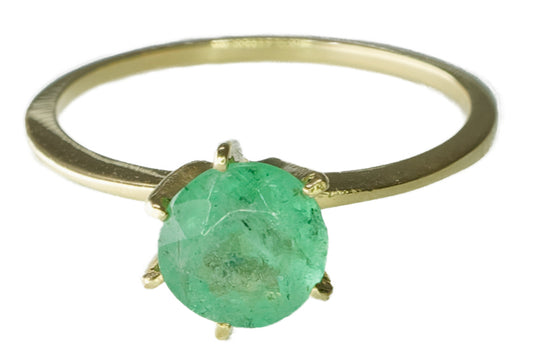 Ring aus Gelbgold und Smaragd