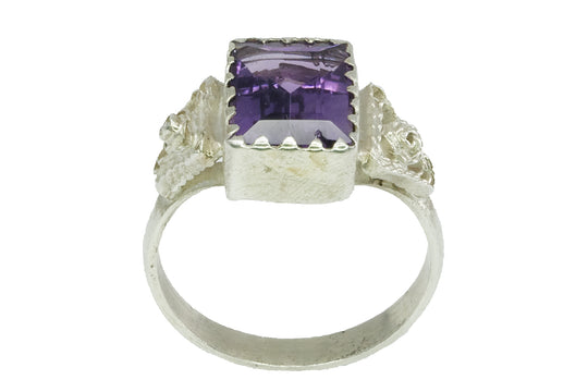 Ring aus Silber und Amethyst