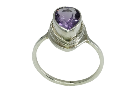 Ring aus Silber und Amethyst