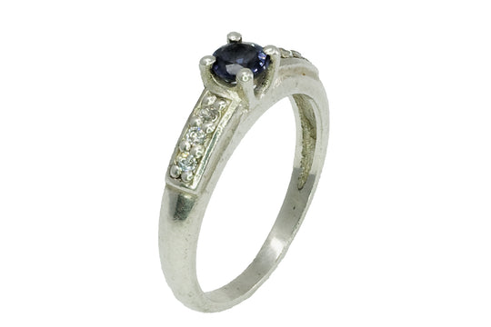 Solitärring aus Silber und Amethyst