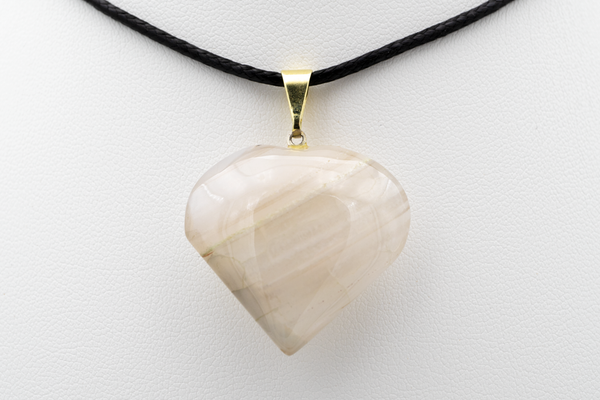 Pendentif Coeur en Quartz Blanc-Gris 2.7 cm