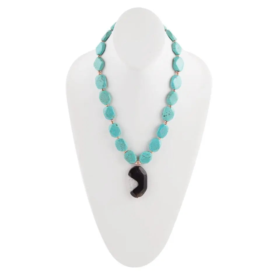 Collier en Magnésite Turquoise Bleu