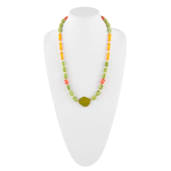 Collier en corail orange et jade jaune