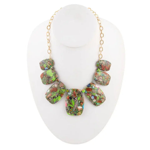 Collier de dalles de verts mixtes