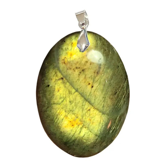 Pendentif Ovale en Labradorite Verte – Bouclier Protecteur & Rayonnement Intérieur