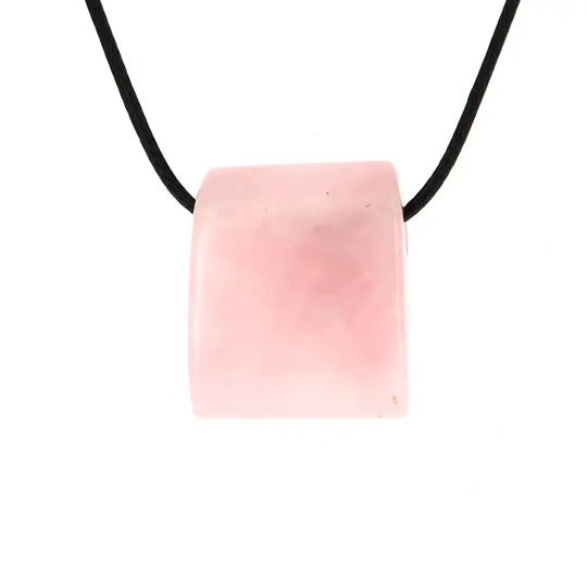 Pendentif Trapèze en Quartz Rose – Douceur & Harmonie