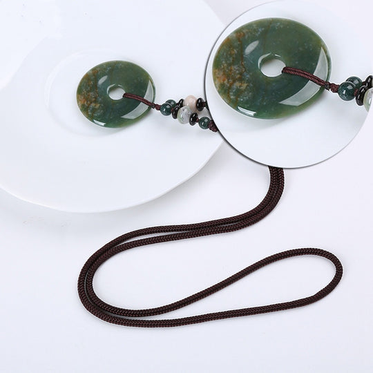 Yumten-Anhänger mit rundem grünem Achatstein